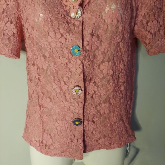 Short-Sleeve Lace Blouse - Picture 5 of 8